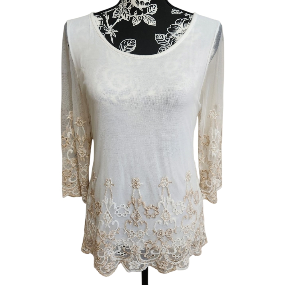 BKE Boutigue Sheer Lace Women's Top